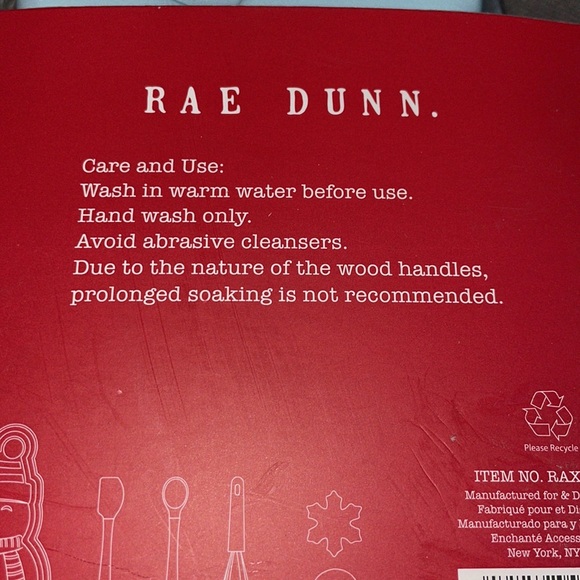 NWT.  Rae Dunn 6 piece baking set. - Picture 3 of 4